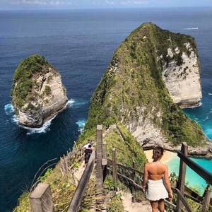 Meet your Posher, Alesha